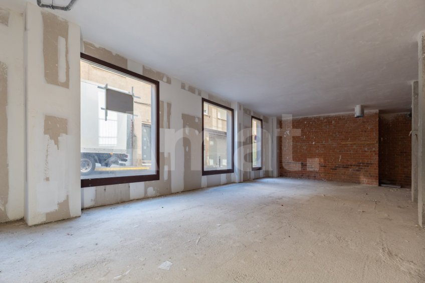 Opportunity! Central commercial premises to boost your business -12