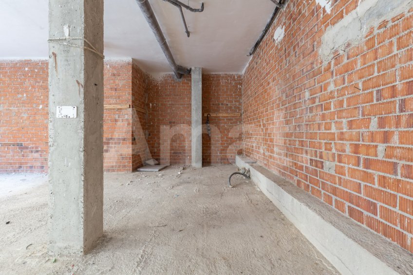 Opportunity! Central commercial premises to boost your business -19