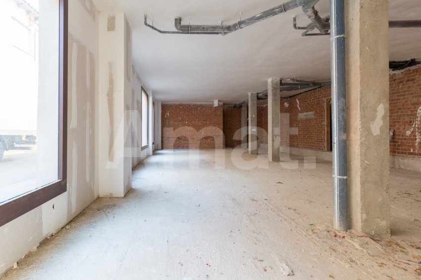 Opportunity! Central commercial premises to boost your business -22