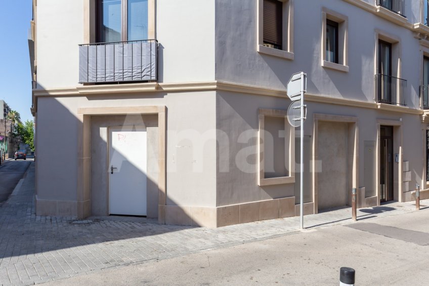 Opportunity! Central commercial premises to boost your business -9