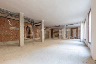 Opportunity! Central commercial premises to boost your business -14