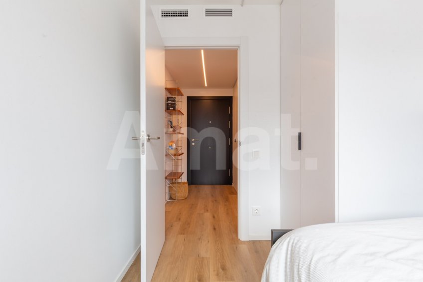 Piso nuevo con terraza, piscina y parking -13