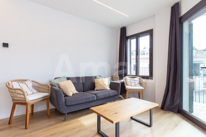 Piso nuevo con terraza, piscina y parking -26