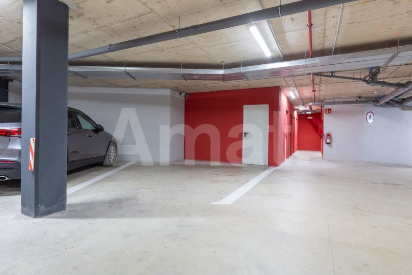 Piso nuevo con terraza, piscina y parking -32