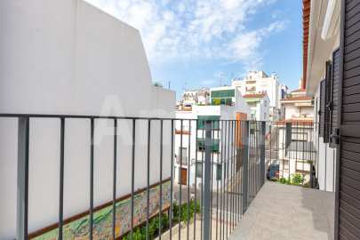 Piso nuevo con terraza, piscina y parking -30