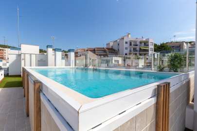 Piso nuevo con terraza, piscina y parking -35