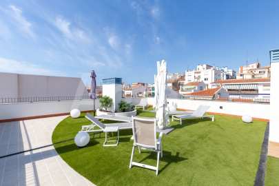 Piso nuevo con terraza, piscina y parking -44