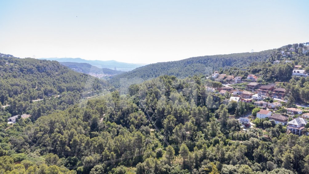 Exclusiva Villa con Masía más 3 viviendas y vistas panorámicas -20