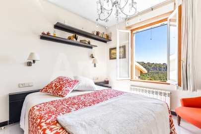 Exclusiva Villa con Masía más 3 viviendas y vistas panorámicas -35