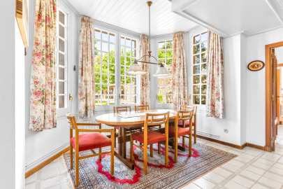 Exclusiva Villa con Masía más 3 viviendas y vistas panorámicas -63