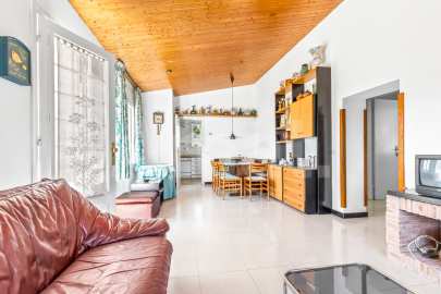 Exclusiva Villa con Masía más 3 viviendas y vistas panorámicas -80