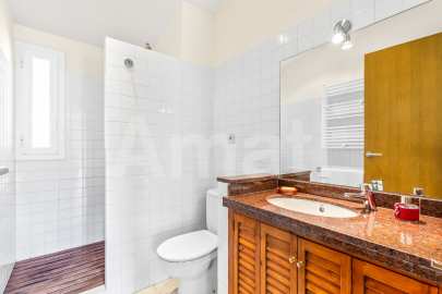Exclusiva Villa con Masía más 3 viviendas y vistas panorámicas -89