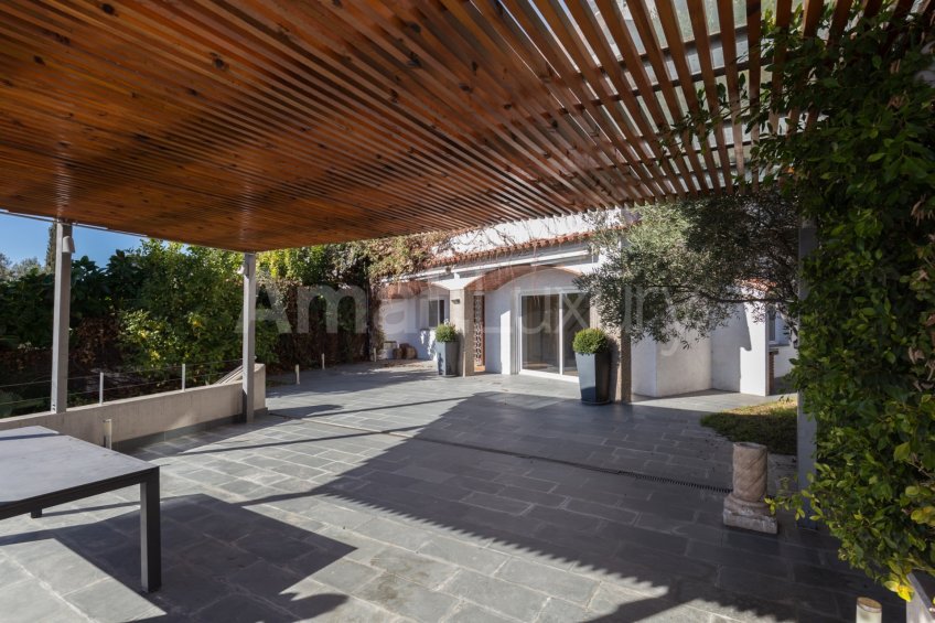Elegance & Serenity in a residential area. -16