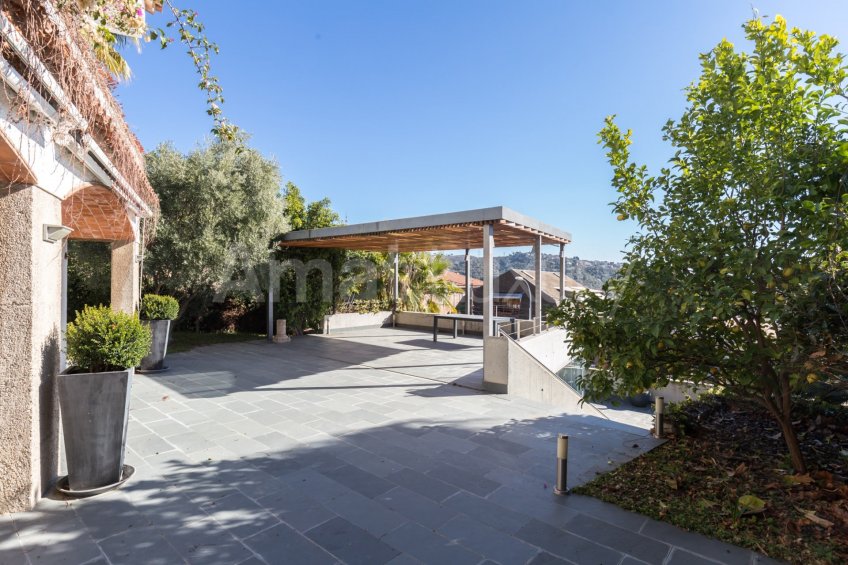 Elegance & Serenity in a residential area. -17
