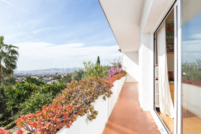 Elegance & Serenity in a residential area. -6