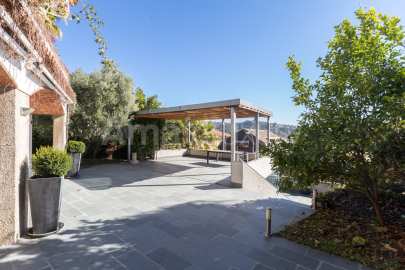 Elegance & Serenity in a residential area. -17