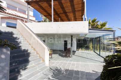 Elegance & Serenity in a residential area. -45