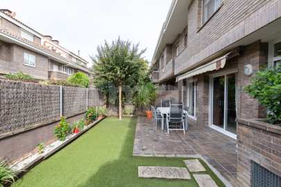Casa adossada, amb fantàstica zona comunitària -37
