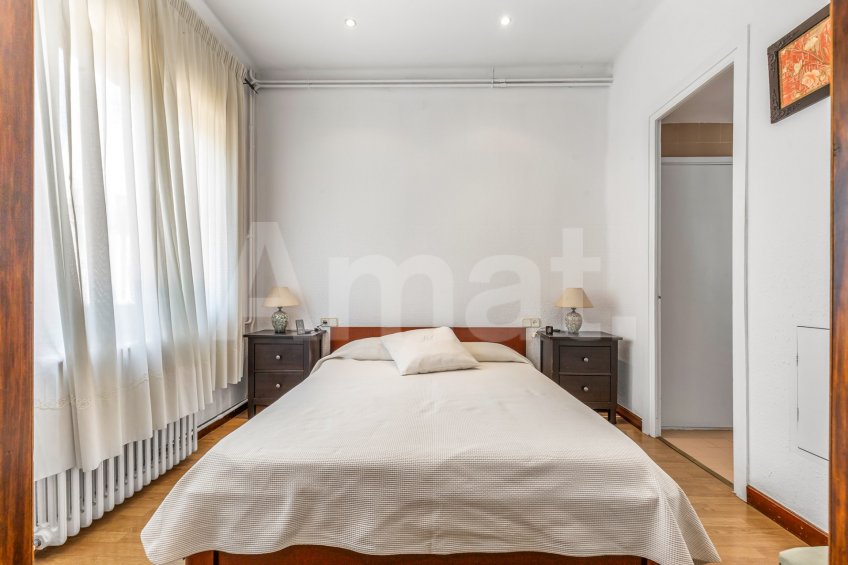 Elegante casa de estilo clásico en Sant Cugat -29