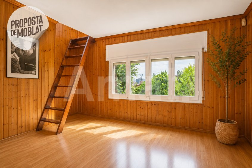 Elegante casa de estilo clásico en Sant Cugat -38