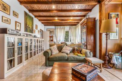 Elegante casa de estilo clásico en Sant Cugat -18