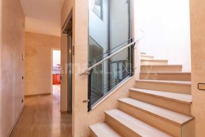 Spectacular villa with pool and squash, next to the Golf -21