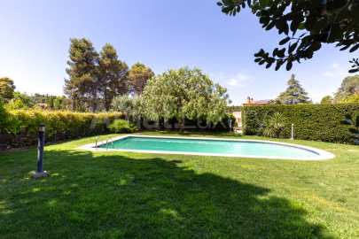 Spectacular villa with pool and squash, next to the Golf -58