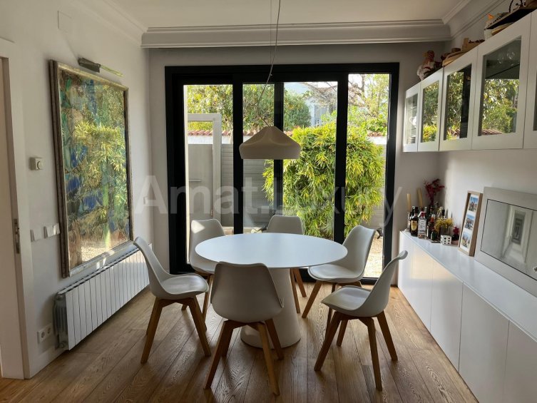 unique property in the center of Sant Just Desvern -15
