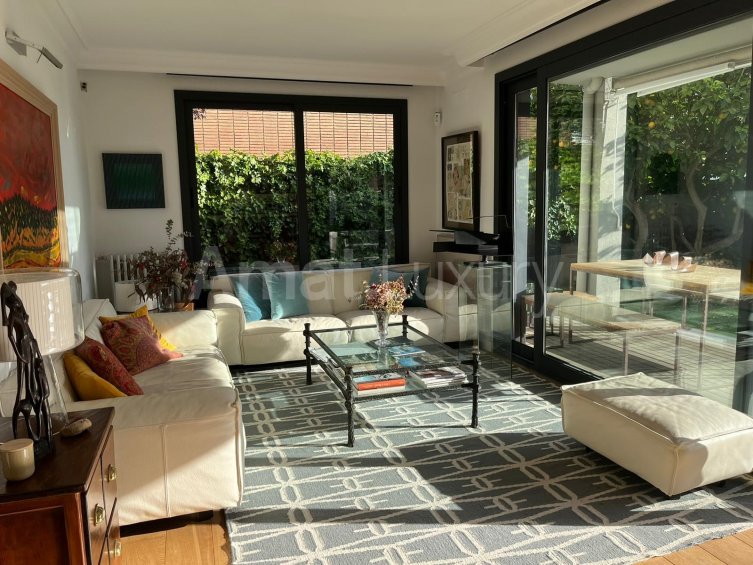 unique property in the center of Sant Just Desvern -19