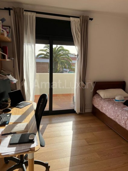 unique property in the center of Sant Just Desvern -28