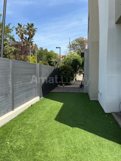 unique property in the center of Sant Just Desvern -31