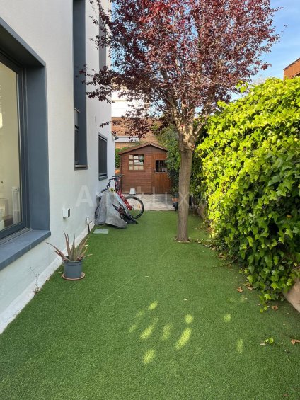 unique property in the center of Sant Just Desvern -33