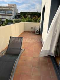 unique property in the center of Sant Just Desvern -34