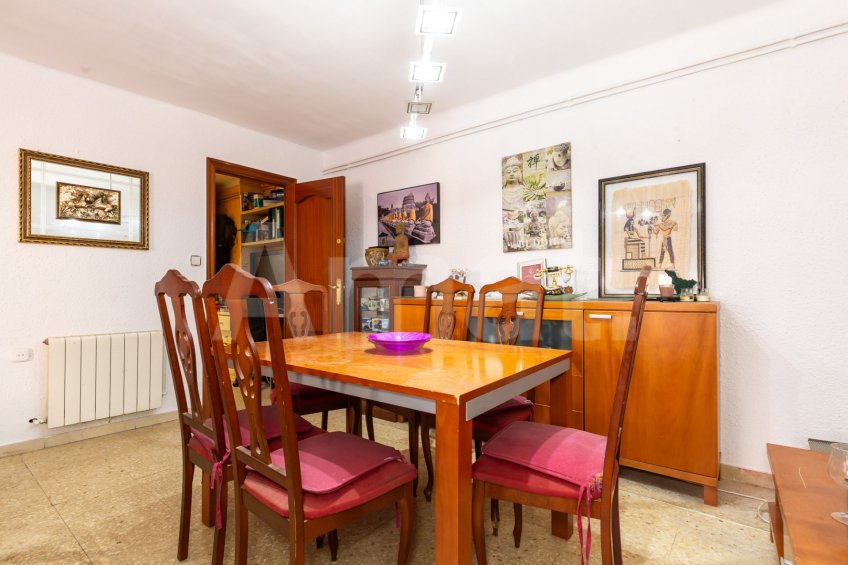 Amplio y luminoso piso en venta en Rubí -14