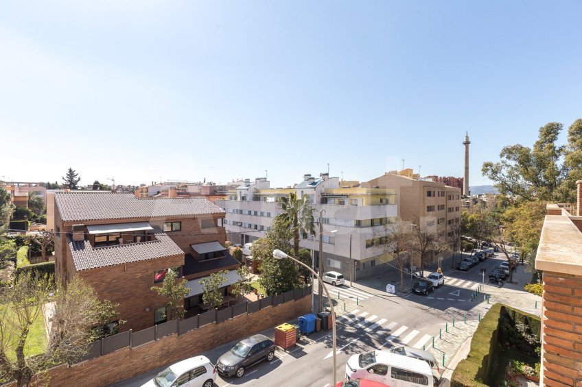 AMPLITUDE, GOOD LOCATION AND COMMUNITY AREA WITH SWIMMING POOL -13
