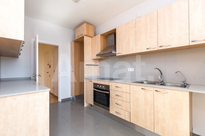 AMPLITUDE, GOOD LOCATION AND COMMUNITY AREA WITH SWIMMING POOL -14