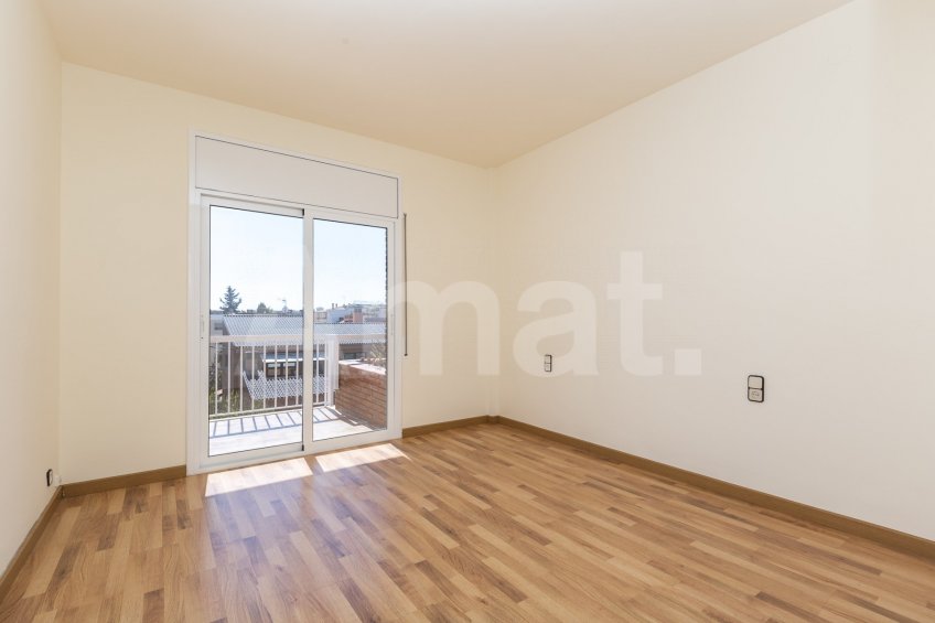 AMPLITUDE, GOOD LOCATION AND COMMUNITY AREA WITH SWIMMING POOL -19