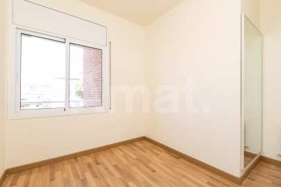 AMPLITUDE, GOOD LOCATION AND COMMUNITY AREA WITH SWIMMING POOL -22