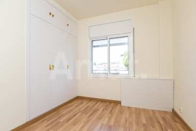AMPLITUDE, GOOD LOCATION AND COMMUNITY AREA WITH SWIMMING POOL -23
