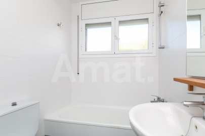 AMPLITUDE, GOOD LOCATION AND COMMUNITY AREA WITH SWIMMING POOL -30