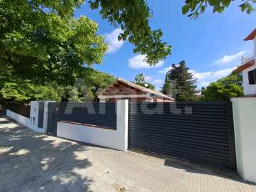 Casa unifamiliar de nova construcció en lloguer al Golf de Sant Cugat -23