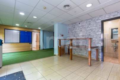 Large duplex commercial premises on Travessera de Dalt

