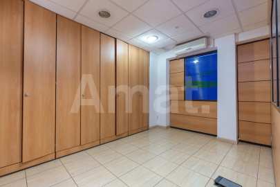 Large duplex commercial premises on Travessera de Dalt
 -33