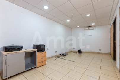 Large duplex commercial premises on Travessera de Dalt
 -41