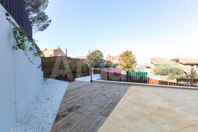 Casa cantonera seminova i de disseny, a Collserola -26