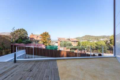 Casa cantonera seminova i de disseny, a Collserola -27