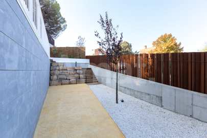 Casa cantonera seminova i de disseny, a Collserola -6