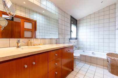 Atractiva casa con piscina, en Els Gorgs de Franqueses -22