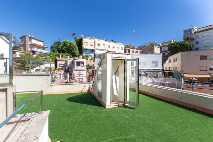 Penthouse with solarium and panoramic views, in La Miranda -24