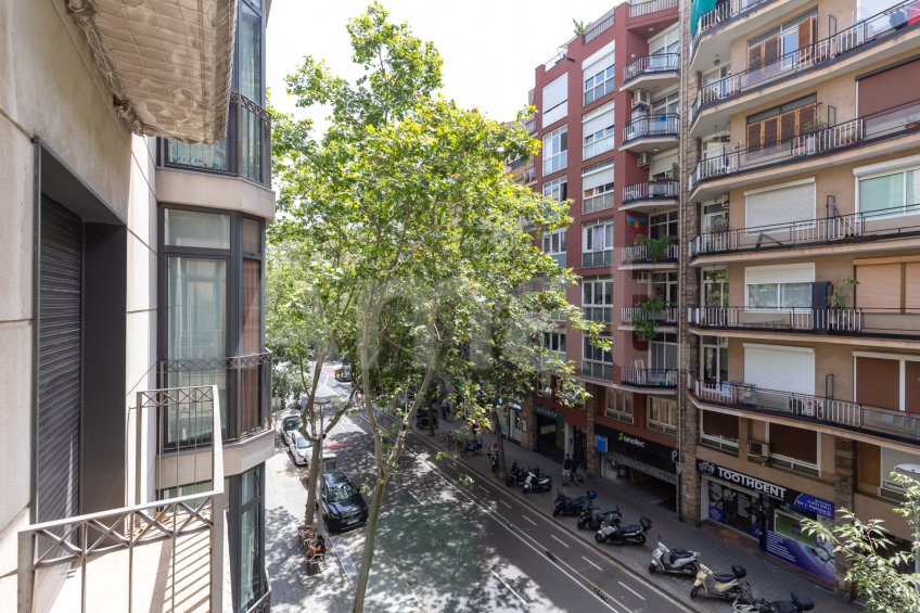 Piso seminuevo junto al Mercado de Sant Antoni -23
